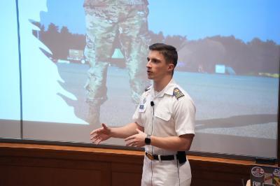 Dylan Palmer '24 presented his ϲ honors thesis, “Drone Countermeasures, Ethics, and Drones’ Effects on a Modern Battlefield.”